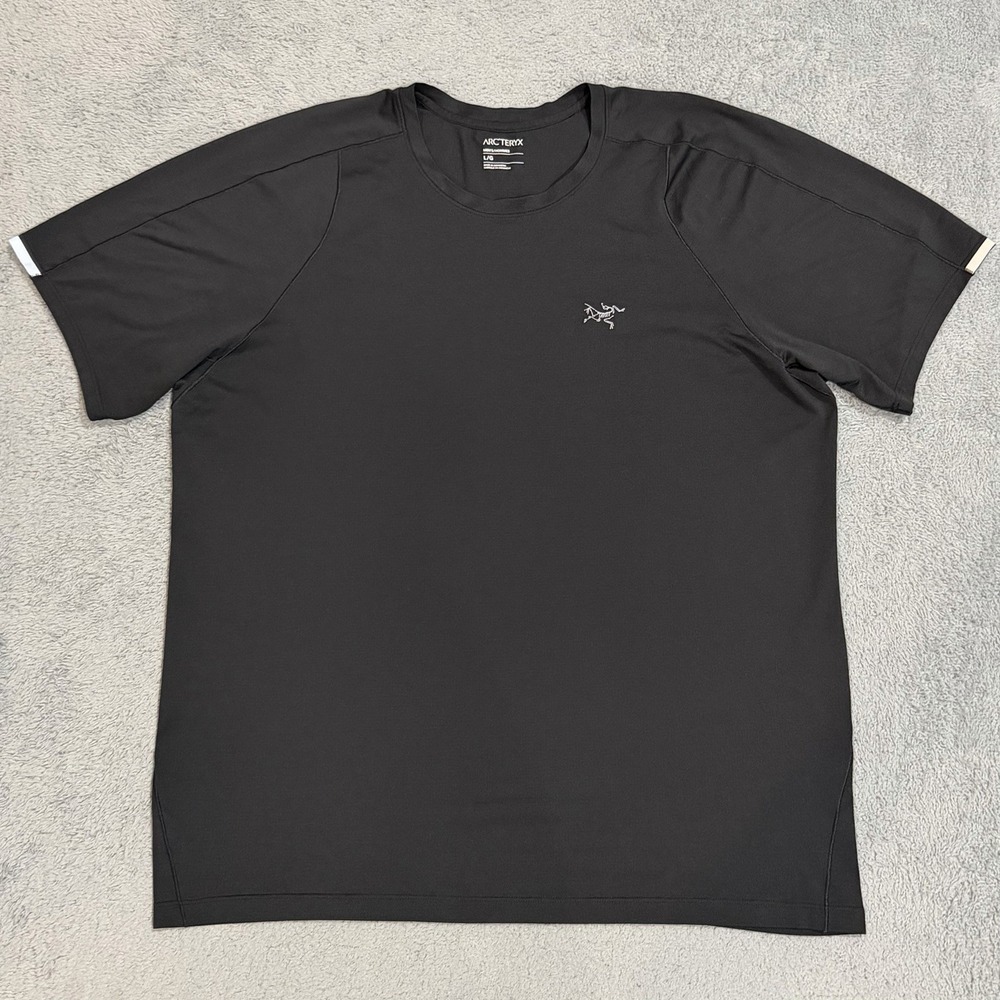 Arcteryx Men L T Shirt Black Cormac Crew SS Performance Short Sleeve Tee Outdoor